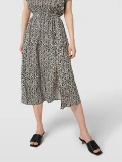 Knielanges Kleid Aus Viskose Mit Allover-Muster In Schwarz -ModeHaus Verkaufs-Shop 654l6l9i6l43akho71akqhi26ksl6ca7996j2d1g9d74aji9ako4qkac8h4l0hija8pkqcila4s4cg9pa4o3eo9icphjeoj46tj30d1k68rmce9lc4r3eohmcdh32dr5ckpj0co
