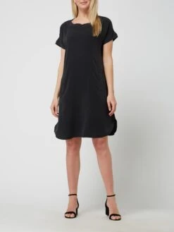 Kleid Aus Lyocell In Schwarz