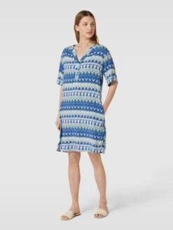 Knielanges Kleid Mit Allover-Muster In Metallic Türkis