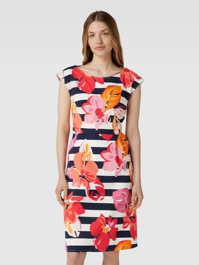 Betty Barclay Knielanges Kleid Mit Allover-Muster In Rot 6 Betty Barclay Knielanges Kleid Mit Allover-Muster In Rot – Bild 4