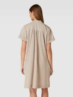 Knielanges Kleid Mit Kurzer Knopfleiste In Hellgrau -ModeHaus Verkaufs-Shop 697kok2c84sjaca99l8l2i27a994uji99co4mead74plch1g75650e2c9l44gj1nad44qc24ah94ei9o9go3ccpmcph6ccpo61hj4c9kckoj0e1l61h32o9pckoj6chnckqm2p0