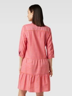 Knielanges Kleid Mit Streifenmuster In Pink -ModeHaus Verkaufs-Shop 6cqj4e1g6daj8ia69d44ek9gap4kug9j8d432l1g856kojqj84oj4i9macp5claj6t53edie9l958dig8t3m2c1gchgjcc356ti3ec9k6gp3eo9o69hjao9i6hhj0e9pccojadg
