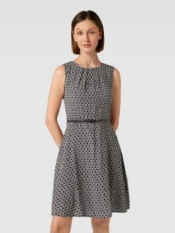 Knielanges Kleid Aus Viskose Mit Taillengürtel In Marineblau -ModeHaus Verkaufs-Shop 6d956kieah7kslam917k4h2f70rl8l226krkiia6ad542gq88963gghh6974gkhm98qk8i1g6194ugika53jccphc9j62cr169h3ae9k68o30eb474rm4phj70q6ad9i64r3ao8