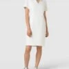 White Label Knielanges Kleid Mit V-Ausschnitt In Weiß