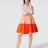 Knielanges Kleid Mit Colour-Blocking-Design In Orange -ModeHaus Verkaufs-Shop 6op4ah9na13j4dhmaop5cj9m691l6kpp6oq52dqi9la32dqc6933eea5ah7jck9j68s44cpgap542gqe68o66d1kcoo3ccplclim4ohk61im2e346cr30dj5cgs34p9g75j3gcg