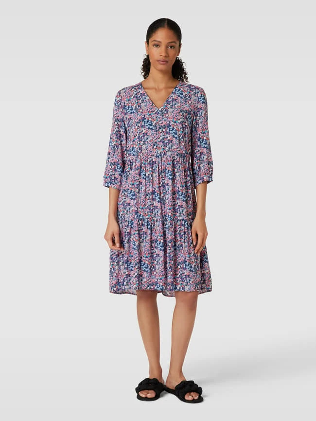 Knielanges Kleid Aus Viskose Mit Floralem Muster In Graphit 6 Knielanges Kleid Aus Viskose Mit Floralem Muster In Graphit – Bild 4