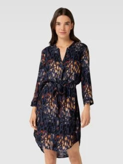 Apricot Knielanges Kleid Mit Allover-Muster In Marineblau -ModeHaus Verkaufs-Shop 71432l1m69ajal288oskmchg6d83gh2f6kr3ah2385aj2e9n9goj8ji29d142ha595b4iji5al14qeal8l3jgoho6di38cpj69hj0e9kcorjee9m61i66eb56ph36d1l6cq3ed8