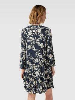 Knielanges Kleid Aus Viskose Mit Floralem Muster In Schwarz -ModeHaus Verkaufs-Shop 75252gim9p4kejab9da48gidakp38j1p619jed266p74slah6h6l4hhma13kcdih6cojidag9d6kee1oaoo38d35ckqm2dhlccsm4cpk69i6aob460pjepho65gm4oph6cpj4d8