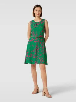 Knielanges Kleid Aus Viskose Mit Taillengürtel In Grün