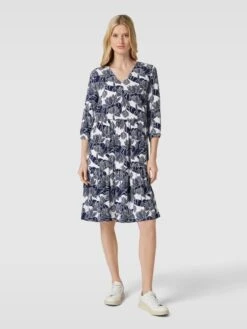 Knielanges Kleid Aus Viskose Mit Allover-Print In Dunkelblau -ModeHaus Verkaufs-Shop 84rl4l9i853kkha1959l4ki56t44acq7a983eead656kucqcal93adpj759lcg9g651j6j2kad0j4ia6913j2p1j68pjgchpc4r68opkc4omco9i6crm2c3469i36eb274r34oo