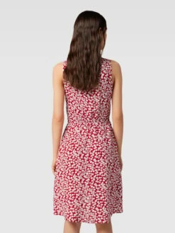 ONLY Knielanges Kleid Mit Floralem Muster Modell 'NOVA' In Kirschrot -ModeHaus Verkaufs-Shop 85352iai6kq30c9j9osjgk2189852e2ma113ghqg655kic299p758jaj9tajihq56t5j8h2m6153ghic8h3m2chg6hj3cpho6go3icpk68omae9h64o62cj465gmcdpmc8rjcd8