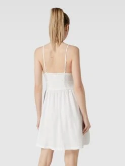 Roxy Kleid Aus Viskose Mit Strukturmuster Modell 'BRIGHT LIGHT' In Weiß -ModeHaus Verkaufs-Shop 8563ch1n9t0k2j1k6165cda48t4kgiq885154jhm9t652jim90q5cghoaosjccpl710k8k1oa4pj0difaco62p9j61hm2oj16sojiohkcpj62oj571h38o9lcdj36o9j75i68oo