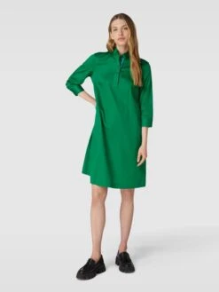 Knielanges Kleid Mit Stehkragen In Grasgrün