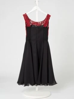 Kleid Aus Spitze Und Chiffon Mit Glitter-Effektin Kirschrot -ModeHaus Verkaufs-Shop 88qkqdi374rl2l2g91232hph9gp4sda56p7j0iik71138kq69l2j2gqf6d8k2iaj75932l1k8gojcgi4ago6adpj68sj0e9k64p6cdpkc8q68oj1ccp32p36ckp6cc1p68sjedo