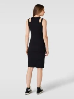 QS By S.Oliver Knielanges Kleid Mit Cut Out In Schwarz -ModeHaus Verkaufs-Shop 8cs42iaa6h248ci56l3l0ha26p0k6cpl6sq50ham6t94uiim653jeea2a99j2j1n8h742hqb9h84uj299l3mad346cqm6dpp69hm8p1k6com6ohj6kr3cpho64rm6oho74p66p8