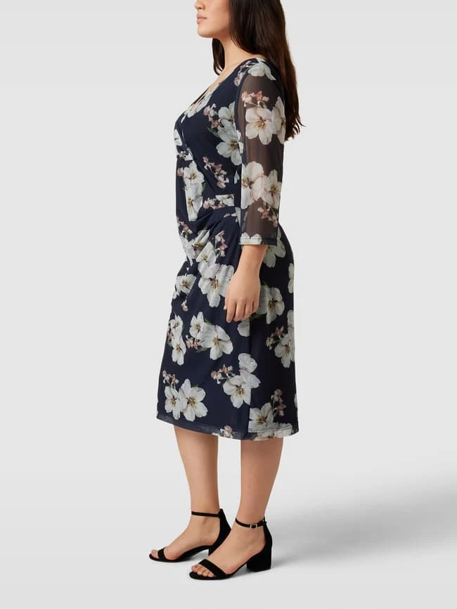 PLUS SIZE Knielanges Kleid In Wickel-Optik In Marineblau 3 PLUS SIZE Knielanges Kleid In Wickel-Optik In Marineblau