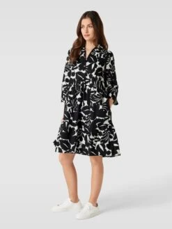 Knielanges Kleid Mit Allover-Print In Schwarz