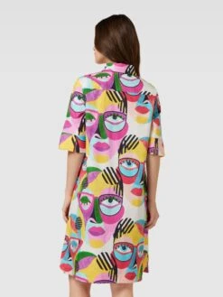 Knielanges Kleid Mit Allover-Print In Fuchsia -ModeHaus Verkaufs-Shop 8h44il2macokggi2a5b3akpj9t53igq1ap6kch1i6kq30d28653l8jaba1a48eaa85754d1l8t3l2d9pa93m6opp61i3cp9h69gj6c9k60r66e9g6dim4dpn6lgjgd9ocos38d0