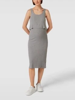 Mamalicious Umstands-Kleid In Gerippter Optik Modell 'BRYNNA' In Mittelgrau Meliert