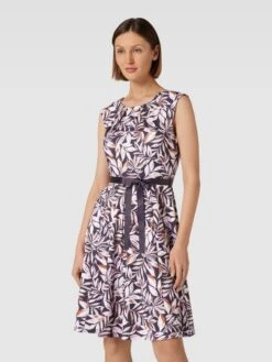 Knielanges Kleid Mit Taillengürtel In Marineblau -ModeHaus Verkaufs-Shop 8pb3gii39d24ecqf71952gi48cp3ec25a9850dpn6sr58gi66p14ue2k60o3ik2794s42i1i68qkahai94o6cpb2cgo68ob574pmae9k75gjie1kckrjiob4c4pj8e316os3ip8