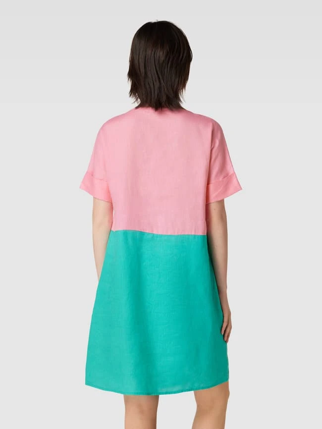 Knielanges Kleid Aus Leinen In Kontrastfarben In Dunkelgrün 7 Knielanges Kleid Aus Leinen In Kontrastfarben In Dunkelgrün – Bild 5