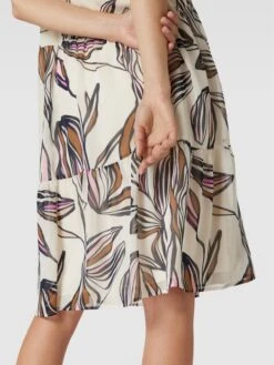 Comma Knielanges Kleid Aus Viskose Mit Floralem Allover-Muster In Offwhite -ModeHaus Verkaufs-Shop 91352k24a58j8e1o6kq4sjaaal334hq4a0sl0cqh8t0kcjih8hb4cl1pal8kuhah8d956e9h8os46j1h8h3j8cpncgrjidj374s6cphkccp62ohhc9hjid9j6dimad9n68sj4d8