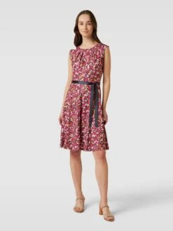 Knielanges Kleid Mit Allover-Muster In Marineblau