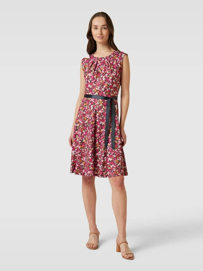 Knielanges Kleid Mit Allover-Muster In Marineblau 3 Knielanges Kleid Mit Allover-Muster In Marineblau