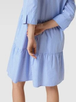 Knielanges Kleid Im Stufen-Look In Royalblau -ModeHaus Verkaufs-Shop 94pkoh9m9da3ekak958j4ham9l54mga670q34kplaos58k219haksiq16h0l4khp9cq4ee2895246cq79t3j0dppckp66dj6coq30cpk6co3go9g64s3iopk68rjicpn6sr3cco