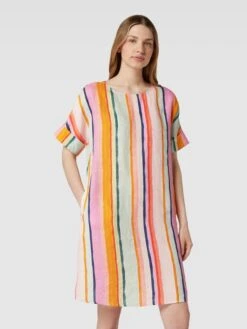 Knielanges Kleid Mit Streifenmuster In Rosa -ModeHaus Verkaufs-Shop 95136dqk85132dag6t7k2ki9akqk4jac8p546jim9584ai9l99a5ck216134ikhi91556ea9a5634j239so3echk70p36d32c9gmco9k6pi36eb36dh66chochi68dj474qm6cg