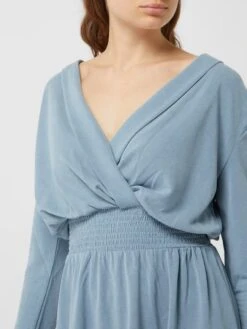 S.Oliver BLACK LABEL Kleid Aus Modalmischungin Hellblau Meliert -ModeHaus Verkaufs-Shop 98q4oeaa9h648kafa8pk2ja69d2l8jaf8koj6iq26l332gifa1630jhgad9kgeaja9akae2la92kmc1o6go66e1m6sqm4c1n61h30c1k74pmce1iccrmcpb36cpmce3268sjcdg