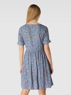 Pieces Knielanges Kleid Aus Viskose Mit Allover-Muster In Hellblau -ModeHaus Verkaufs-Shop 9cq56kic6ha3gd1g9d74ch2h6ssjad1l8594gcida4skehhh6opjihho656k4l2kagolck9m8cs4ukik6so3ic1h6dhmcchkcgomaopk6cp30oho6oo6aeb2cgom4p9jcpj3cc0