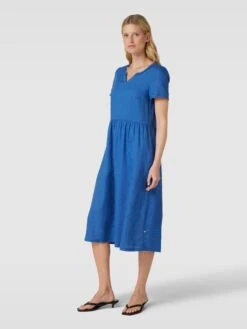 Knielanges Kleid Aus Leinen In Royalblau