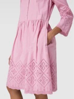 Knielanges Kleid Aus Baumwolle Mit Lochstickerei In Fuchsia -ModeHaus Verkaufs-Shop 9h946h9j752ksd1iap7l8ka78l43eki58oo5cl268tal2kai895lccq59h35chhi60q42ki4a14j6ghgad3mcopn6ph66d9g61ijio9k68q38e1i75ij6chic9ij4e356gojepg