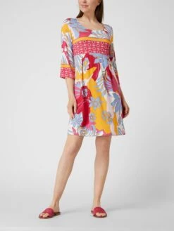 Kleid Mit Floralem Muster Modell 'Abito' In Weiß