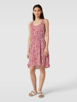 ONLY Knielanges Kleid Mit Floralem Muster Modell 'NOVA' In Kirschrot