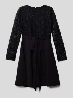 Kleid Mit Floraler Spitze In Schwarz -ModeHaus Verkaufs-Shop a0pj0dif6d5keg9l7554qeag6tb4gk1l6ksjec1n9da48k9i9h6jakqg60ok4ialah1kmi2a6933gkhk68o3ior2c8oj4cph70p62e9k69gjeo9n70o3cob2c5gj6phk64p62p8