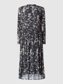 Kleid Mit Floralem Muster Modell 'Flowing Fae' - OH APRIL X P&C - Exklusiv Bei Uns Erhältlich In Schwarz -ModeHaus Verkaufs-Shop a9akkdijad1l2dpi9cq32k298t74uia3710l0gqh6db50ihm9sq4shpj6ta38ga7agpjch1h70q56cq89go3ip9l6oq3cd3261i62ohk61i32oj669h36ob56gqjipj664sj2pg