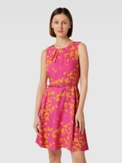 Knielanges Kleid Aus Viskose Mit Taillengürtel In Pink -ModeHaus Verkaufs-Shop aco38d1m715kuihpahb34lhn6ksl2dqa717jccim996jejab60q4gl1j88plak9i652kscq38h6k4gi8753jgo9n70pm2eb575j3ap9k6gojiohmclij0e9pclgj8ohmcos68dg