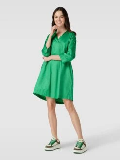 S.Oliver BLACK LABEL Knielanges Kleid Mit V-Ausschnitt In Grün