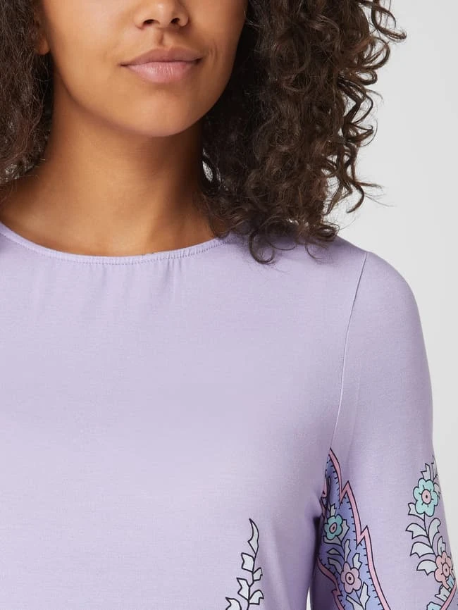 Kleid Mit Paisley-Musterin Flieder 5 Kleid Mit Paisley-Musterin Flieder – Bild 3